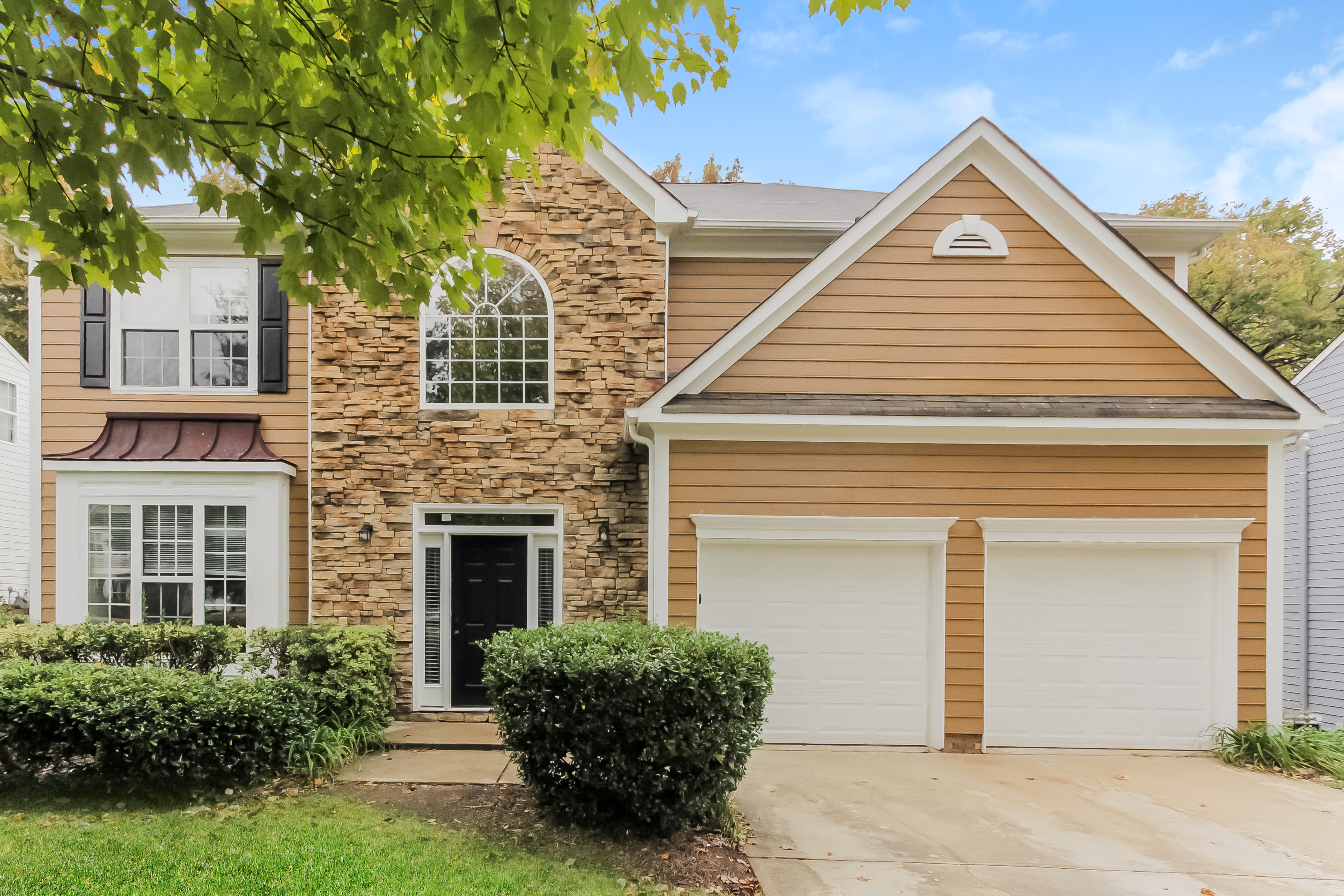 11937 FOX GLEN RD CHARLOTTE, NC 28269